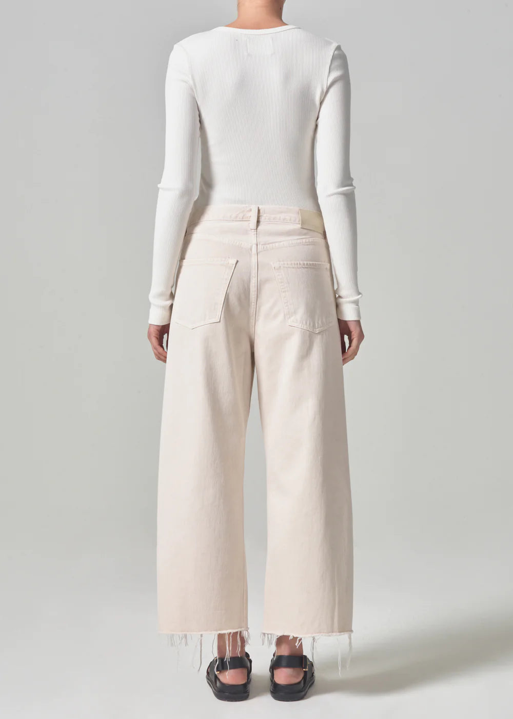 Citizens of Humanity Ayla Raw Hem Crop in Almond